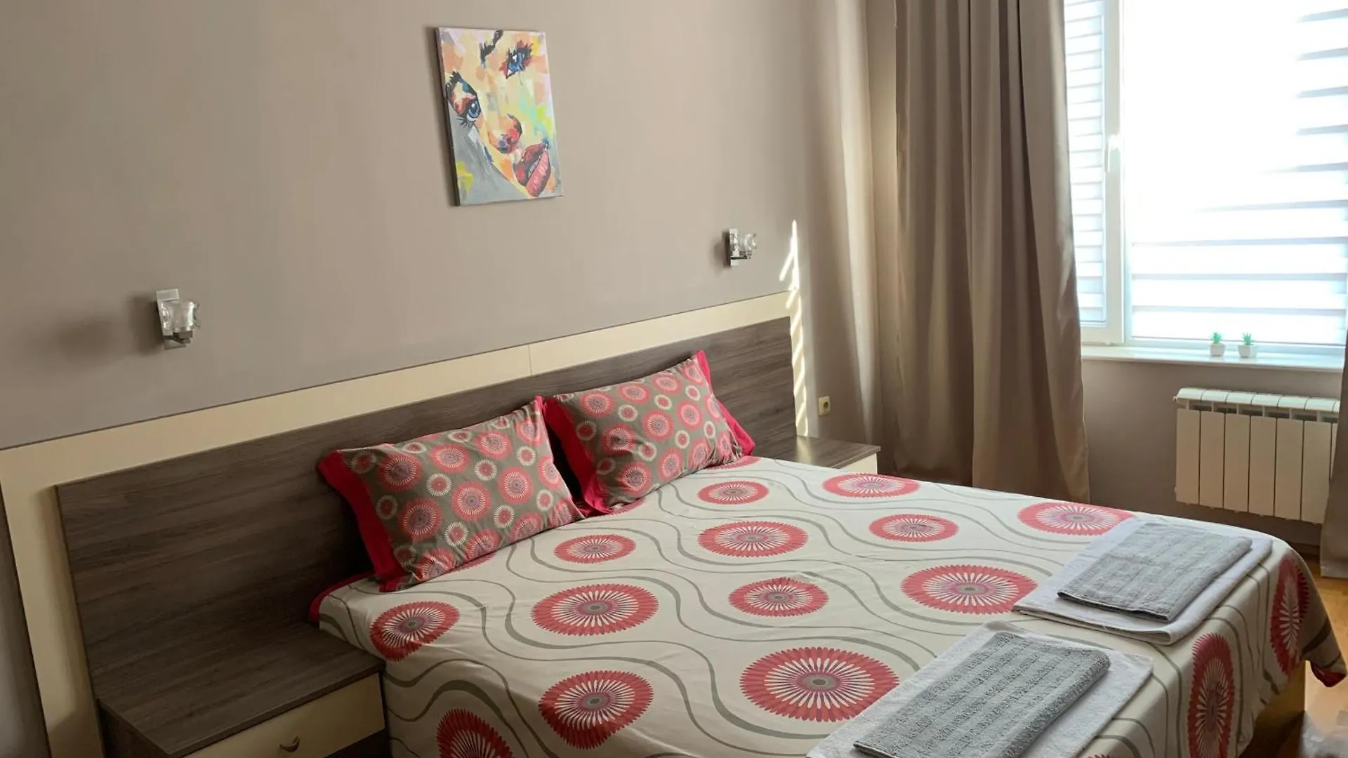 Asinela Home С Гараж Burgas